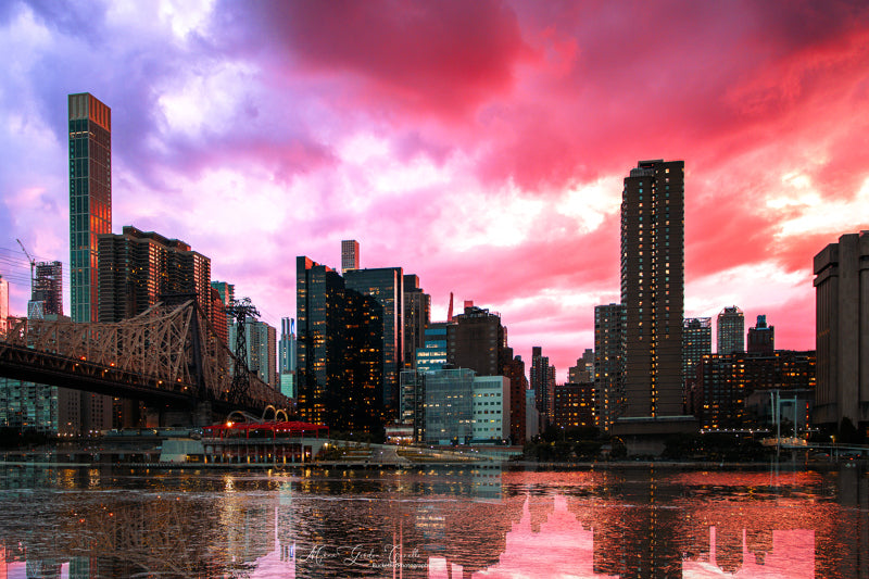 New York Pink & City Glow — Fine Art Print 75×50cm